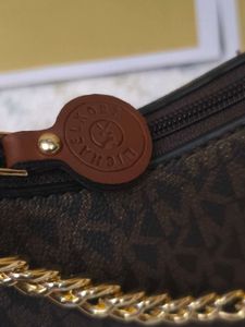 Moon aura Michael Kors Chain Detail Handbag
