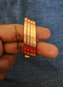 Set of 4 Elegant Gold-Plated Bangle Se
