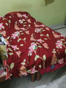 Maroon Floral leaf Print Double bed Sheet
