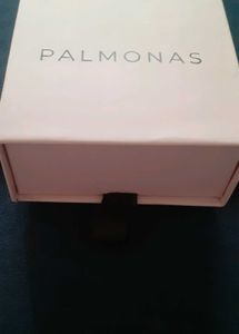 Palmonas Heart Earrings
