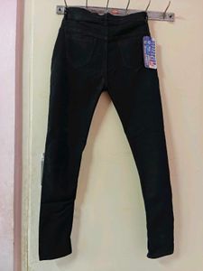 Black Skinny Fit Jeans