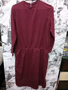 Maroon👗 Textured Midi Dress
