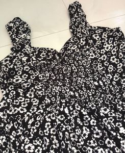 Cute black Floral Mini Dress