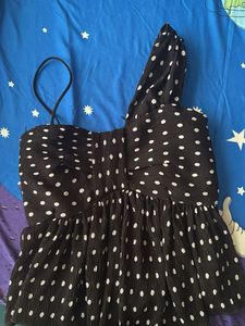 Chic Polka Dot One-Shoulder Top