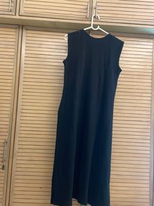 Ladies Sleeveless Kurta, With Light Mukaish Work