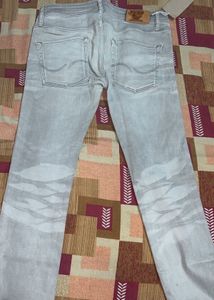 Light Wash Denim Jeans