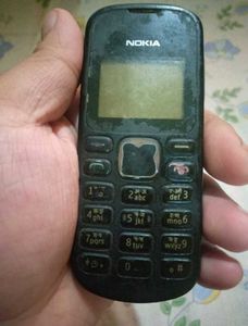 2 Nokia old keypad mobile