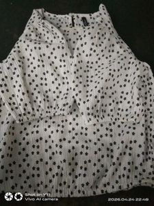 Chic White Star Print Top