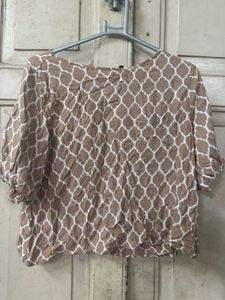Puff Sleeves Top