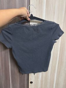 13 H&amp;M Ribbed Lace Trim Top