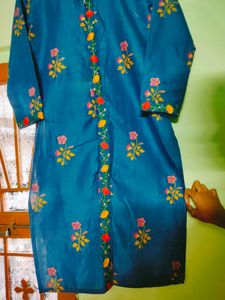 Blue Embroidery Cotton Blend Kurta Set For Women