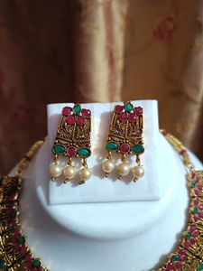 Royal Look Jewellery New