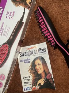 Straight Artifact Hair Straightening Brush