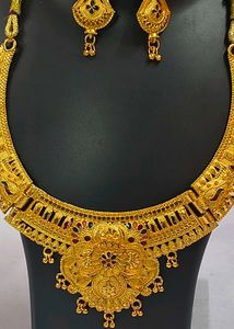 Golden Necklace &amp; Earring Set Excellent Look