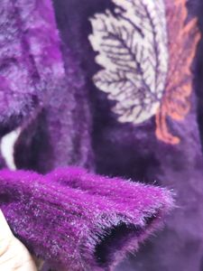 womens imported purple fuzzy sweater/sweatshirt
