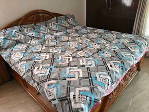 Stylish Geometric Print Bedsheet