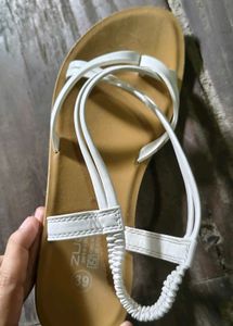 Zudio Stylish White Flat Sandals
