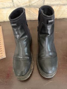 Chunky Boots with Side Zip