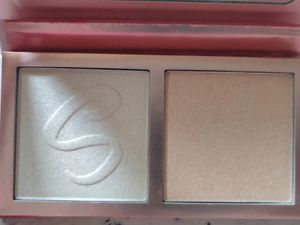 Revolution x Soph  Glow Face Highlighter Duo