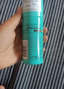 L'Oreal Paris Magic Retouch Black Spray