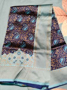 Elegant Paisley Print Saree