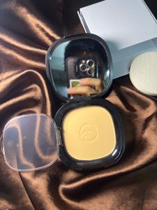 Mars It's Giving Powder Foundation