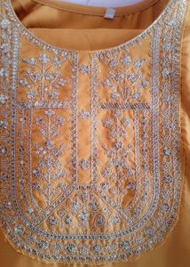 beautiful kurti set.