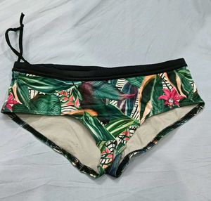 😍 Tropical Print Bikini Bottom