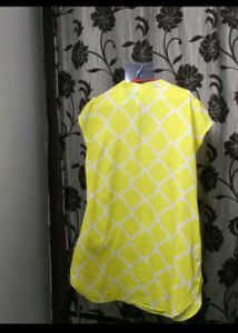Dressberry yellow top