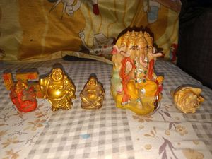 Set of 5 Decorative Figurines