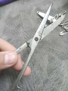 nail cutterScissors & Safety Pins Set