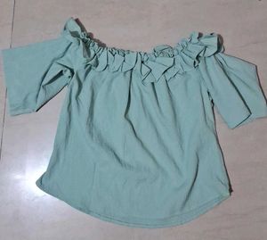 Cute Off-Shoulder Ruffle Top