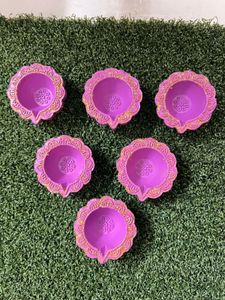 Set of 6 Decorative Diyas ( any colour)