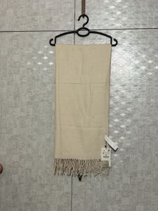 Zara wool blend Soft off-white Scarf with Fringe