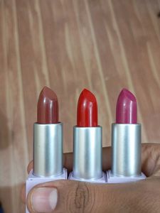 Plum Velvet Haze Matte Lipstick