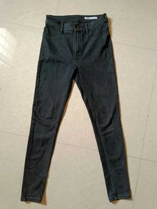 Classic Black wash Skinny Jeans