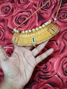 Elegant Gold-toned Necklace