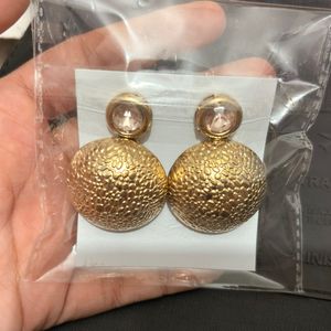 gold oversized studs