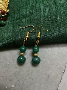 Beautiful Red Green Beaded Necklace Set