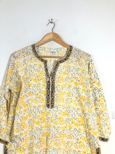 Off White Printed Top (Women’s)