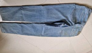 Light Wash Skinny Jeans
