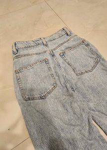 H&amp;M Women Lightly Washed Wide-Leg Jeans