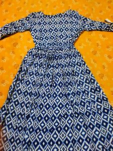 Stylish Blue &amp; White Kurta