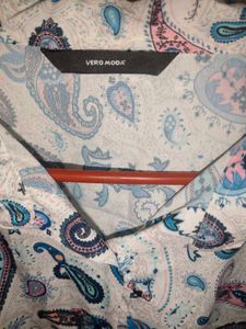Stylish Paisley Print Button-Down Shirt