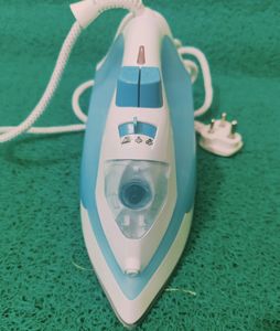Orient Electric Fabrifeel Iron . Like New.. Good
