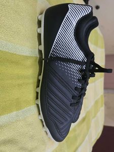 Kipsta Soccer Cleats