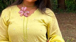 Floral Necklace with beads