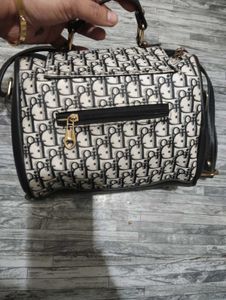 Stylish Dior Crossbody Bag