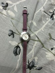 Stylish Analog Wristwatch