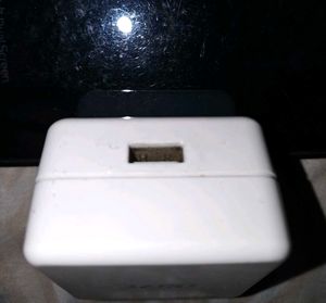 Realme Dart charger
